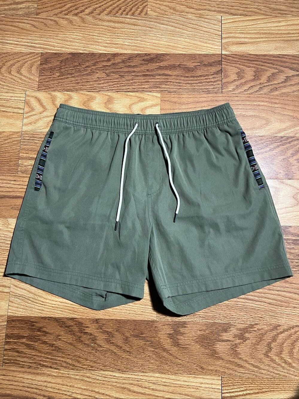 Wowie Nomad Unlined Hybrid Shorts 6” Inseam Size Large